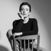 Ana Singer Email & Phone Number