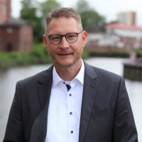 Olaf S. Email