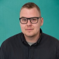 Peter Czinderi Email