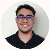 AnniQ - Driving exponential growth and revenue with customer intelligence, AI-Analytics in minutes. Employee Javier Guerra's profile photo