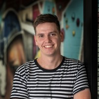 Elliot Colquhoun Email