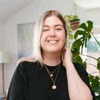 Allie Smith Email & Phone Number