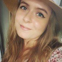 Ashleigh Ainsworth Email & Phone Number
