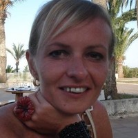 Vanessa Robert Email