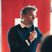 Lukas Ryf Email & Phone Number