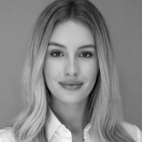 Zoë White Email