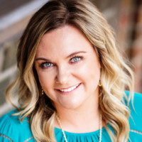 Kelly Lee Email & Phone Number