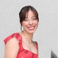 Chloe Bennett Email & Phone Number