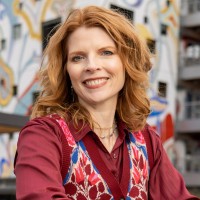 Life2Launch Employee Denise Ker Waldron's profile photo