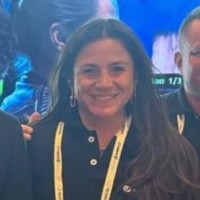 Vivianne Silveira Email