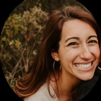 Jones Road Beauty Employee Elizabeth Hillman's profile photo