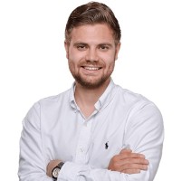 Lars Struwe Email