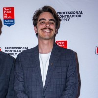 Hunter Avery Email & Phone Number