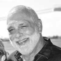 Robert Estes Email & Phone Number