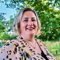 Lucinda Mould Email