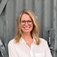 Alexandra Lorenz Email