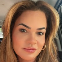 Renata Vasconcelos Email
