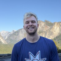 Gregor Žunič Email
