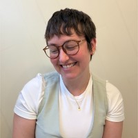 Julia Tabisz Email & Phone Number