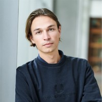 Youri Servais Email