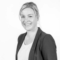 Alexandra Schmitz Email
