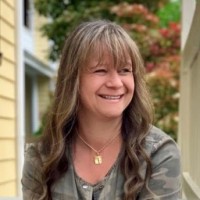 Theresa Pistilli Email & Phone Number