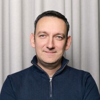Zoltan Arvai Email