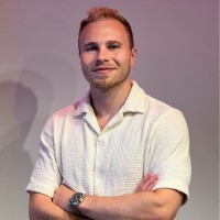 Albin Widengård Email