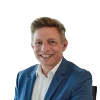 Daniel Schüller Email