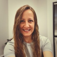 Cintia Woods Email & Phone Number