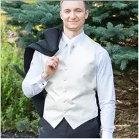 VINTUS Employee Konstantine Sukhovarov's profile photo