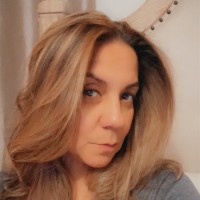 Bumble and bumble Employee Clara Ortiz's profile photo