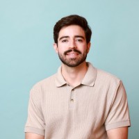 Andrés Flores Email