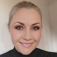 Lyndsay Williamson Email