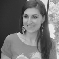 MB Diffusion Employee Laurène Degrais's profile photo