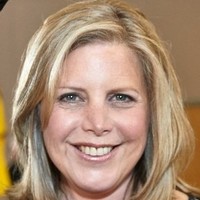 #twiceasnice Recruiting Employee Eva Binder's profile photo