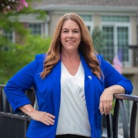 RE/MAX Plaza Employee Angie Imlah's profile photo