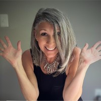 Kelly Kerns Email & Phone Number