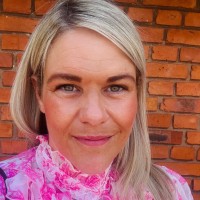 Nadja Vestergaard Email