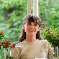 Molly Kinsley Email & Phone Number