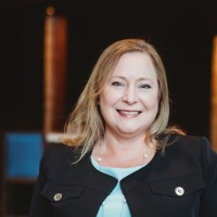 Microsoft Employee Debbie Uttecht's profile photo