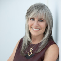 Myself Employee Julia Taylor's profile photo