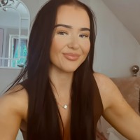 Laura Parry Email
