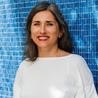 Niki Théron Email
