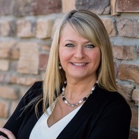 PDM6 Employee Bobbi Hillard's profile photo
