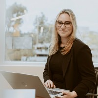 Stratos Private Wealth Employee Meri Ganz's profile photo