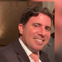 Vicente Maia Email