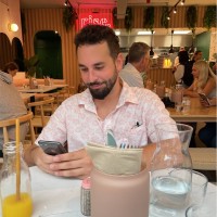 Scales & Shells Employee Donald Santoro's profile photo