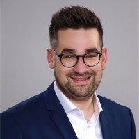 Adrian Kurz Email