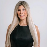 Leslie Zamacona Email & Phone Number